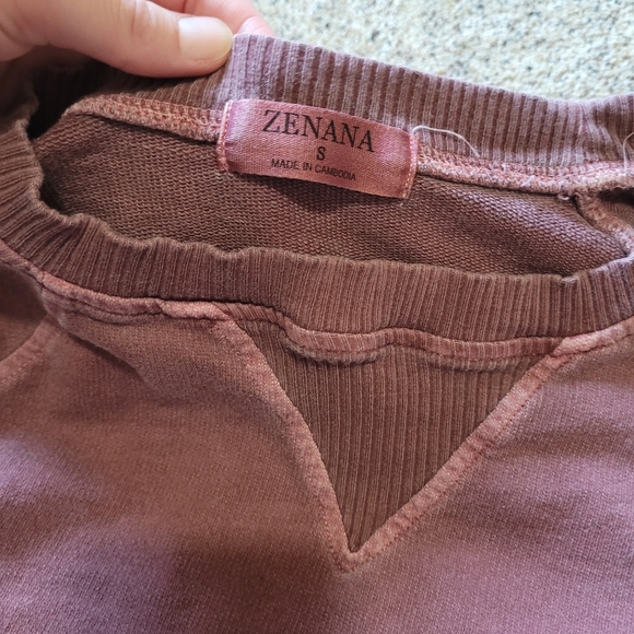 Zenana Outfitters Womens Cotton Pullover Sweatshirt Size Small - Picture 3 of 5